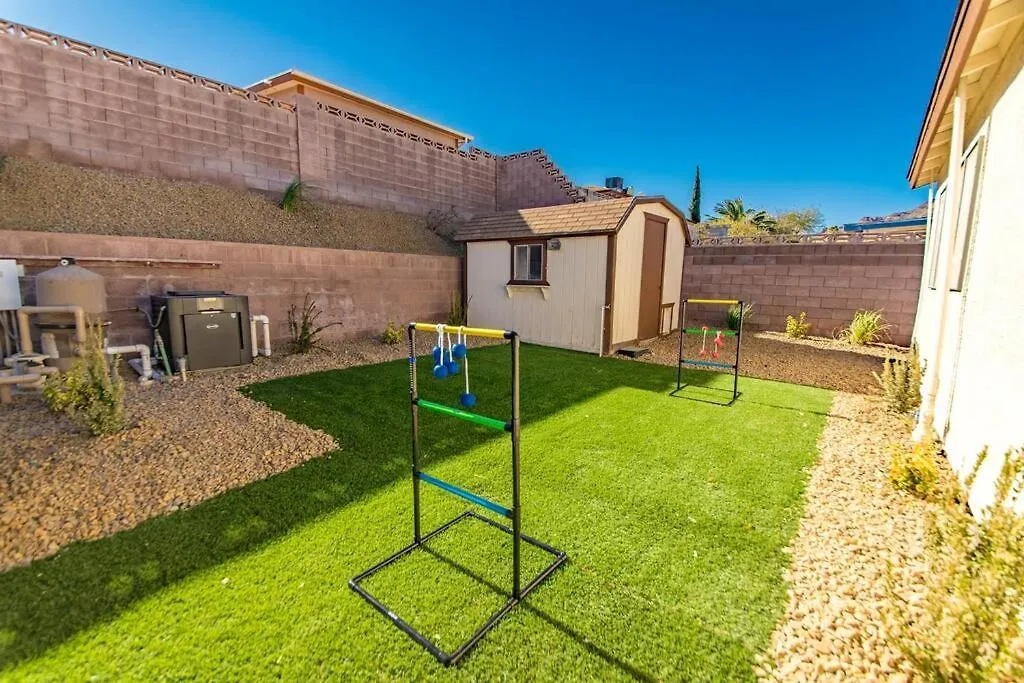 Stunning Renovated Home, Pool And Heated Spa Las Vegas Dom wakacyjny