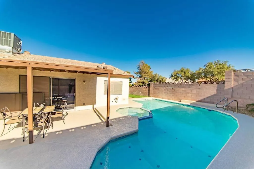 Stunning Renovated Home, Pool And Heated Spa Las Vegas Dom wakacyjny